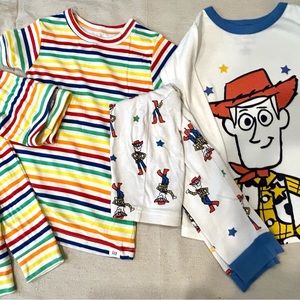 2 pj sets size 4T never worn but washed